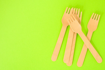 cutlery craft set wooden (eco friendly forks, plates, biodegradable materials) food containers eco packaging, concept. food background. copy space