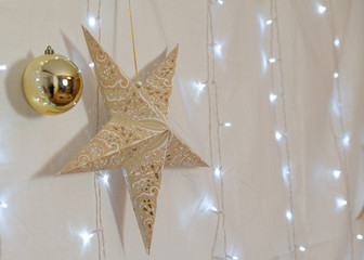 Hintergrundbild Stern mit goldener Kugel und Lichter, Weihnachten