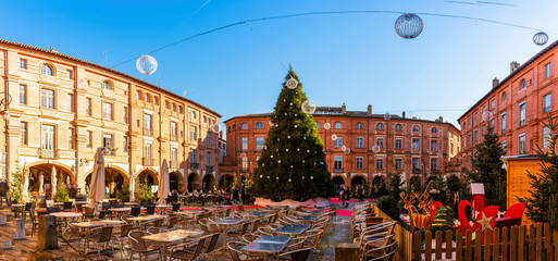 Place Nationale at Christmas in Montauban in the Tarn et Garonne in Occitania, France - obrazy, fototapety, plakaty