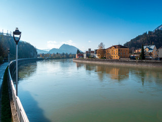 Obraz premium Kufstein view to the River with blue sky background