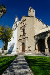Fototapeta na wymiar Fachada del templo de Santa María Magdalena de Cuitzeo