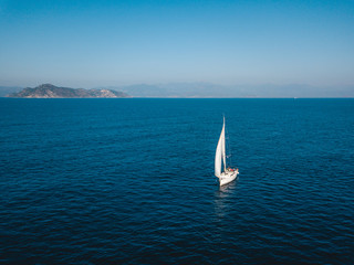Obraz premium Aerial view of sailing in the open sea in Turkey