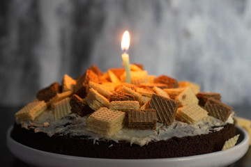 Chocolate cake with cookies on top