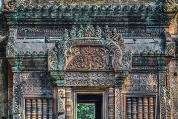 Fototapeta na wymiar Banteay Srei or Banteay Srey temple Angkorian sites in Cambodia