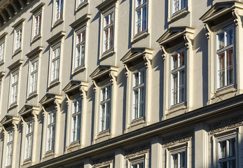 Obraz premium Architectural details on buildings in Vienna, Austria