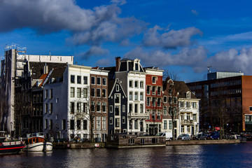 Fototapeta na wymiar houses in amsterdam