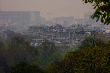 LA TOUR EIFFEL