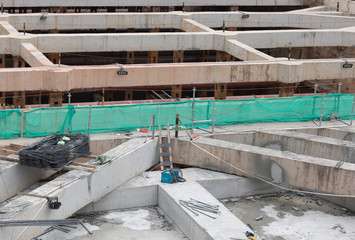 Obraz premium Construction site of a stop on the metro in modern city