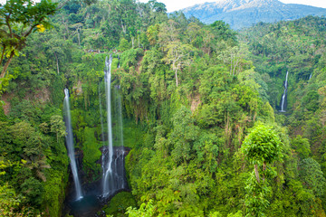 scenic view of sekumpul waterfall in bali indonesia © sculpies