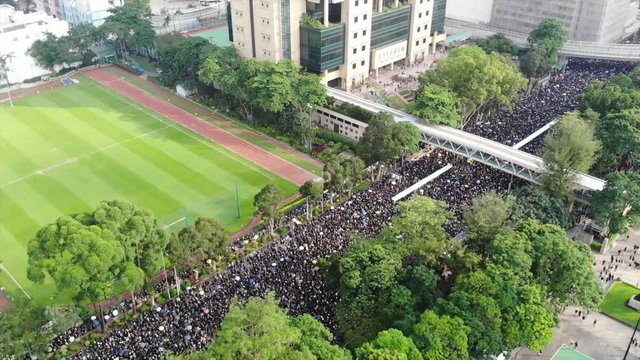 2 million protesters stand out to oppose a controversial extradition bill which may include china, June 16 2019