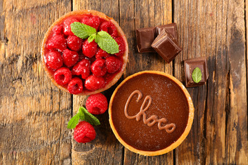 raspberry cake and chocolate cake