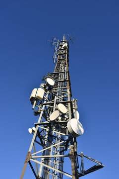 Hochstein, Sendemast, Osttirol, Lienz, Richtfunk, Funk, Mast, Hochsteinh&uuml;tte, Antenne, Senden, Sender, UKW, Radio, Yagi, Parabol, Gittermast, Berg, Gipfel, &Ouml;ffnungswinkel, Rundstrahlung, empfangen, Me