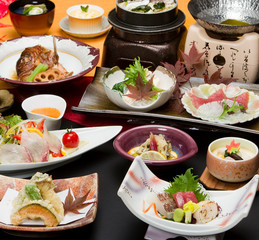 会席料理　刺身　盛付　和食