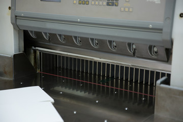 Offset printing machine and cutting machione for typography