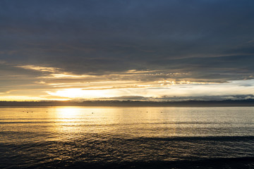 Obraz premium Sonnenaufgang am See