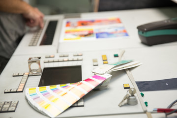 Offset printed machine, offset printing