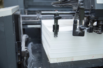 Offset printed machine, offset printing