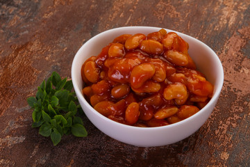 Baked kidney with tomato sauce