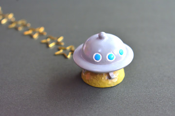 ＵＦＯ（宇宙船）　空を飛ぶイメージ
