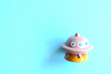 ＵＦＯ（宇宙船）　空を飛ぶイメージ
