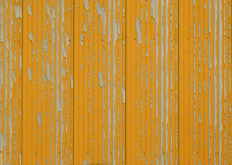 Verwitterte abgeplatze oranger Farbe