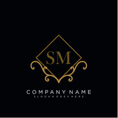 SM Initial logo. Ornament ampersand monogram golden logo