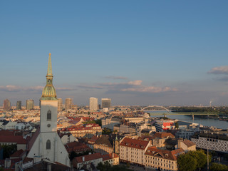 Fototapeta na wymiar Vue aérienne de Bratislava - Slovaquie