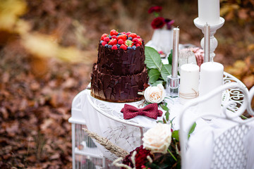 wedding cake with fruits