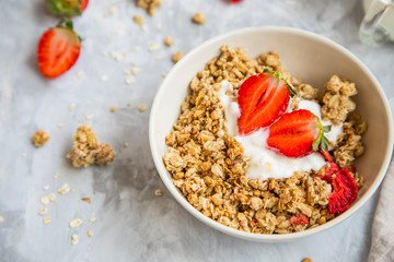 Muesli bowl with yogurt and strawberries