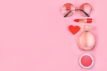Beaty flatlay in pink