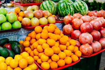 fruit and vegetables apples oranges tomatoes tangerines-melons