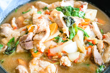 Stir-fried pork and basil