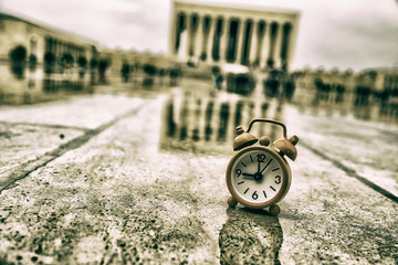 Naklejka premium Turkey, Ankara, Ataturk's Mausoleum and time passes 09:05