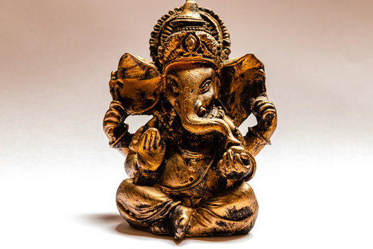 miniatura da Ganesha simbolo deusa do hinduismo