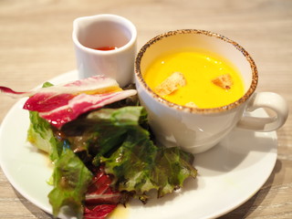 サラダとスープ