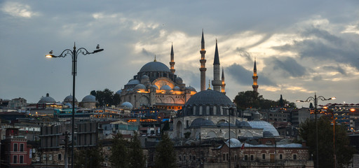 Fototapeta na wymiar Ancient mosque at twilight in Istanbul, Turkey