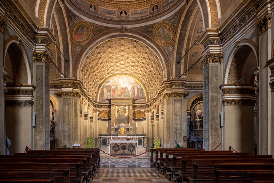 Milan, church of Santa Maria at San Satiro. Perspective illusion of the apse. Bramante