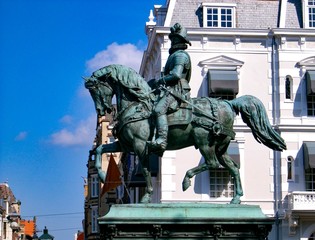 Obraz premium William of Orange statue on horse in The Hague Netherlands