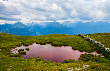 Eine rote Lacke am rescheskogel