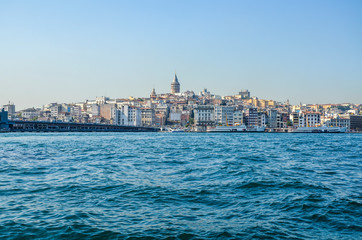 Obraz premium Cityscape with Galata Tower over the Golden Horn in Istanbul, Turkey 