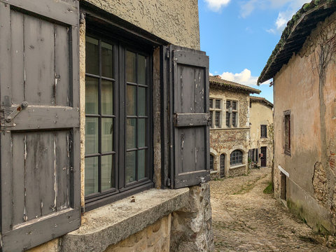 French medieval town Perouges