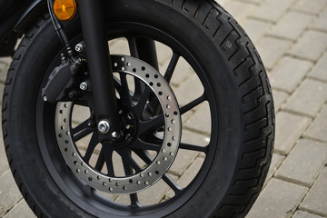 Front wheel and brake disc of the motorcycle