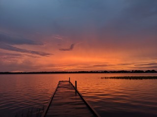 Fototapeta na wymiar Summer Sunset On Lake Placid, Florida