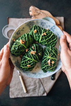 Stuffed savoy cabbage leaves