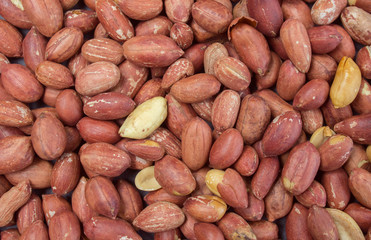 A pic of a lot of peanut 
