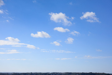 12月の寒い伊勢志摩の青空