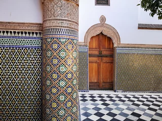 Typische marokkanische Fliesenarbeiten Zelijj, Dar El Bacha, Marrakesch, Marokko © Tomas