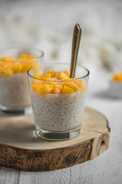 konjac pudding coconut mango
