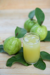 Obraz na płótnie Canvas Guava Juice