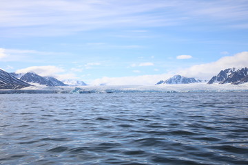 Fototapeta na wymiar Arctic Glacier around Spitsbergen, Svalbard